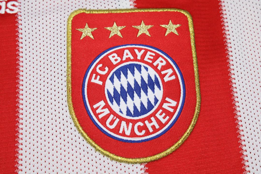 Bayern Munich Titular 2010/11 ✈️ - Thunder Internacional