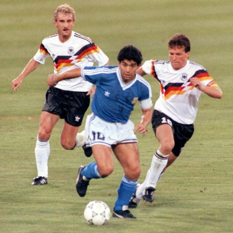 Alemania 1990 - Thunder Internacional